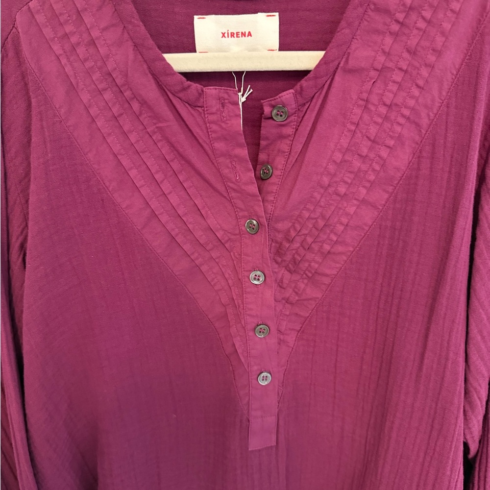 NWT XiRENA Lana Top in Plum, size Medium